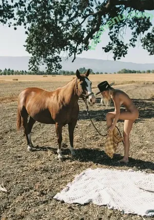 Leah Rose / leaahhrose nude photo #0085