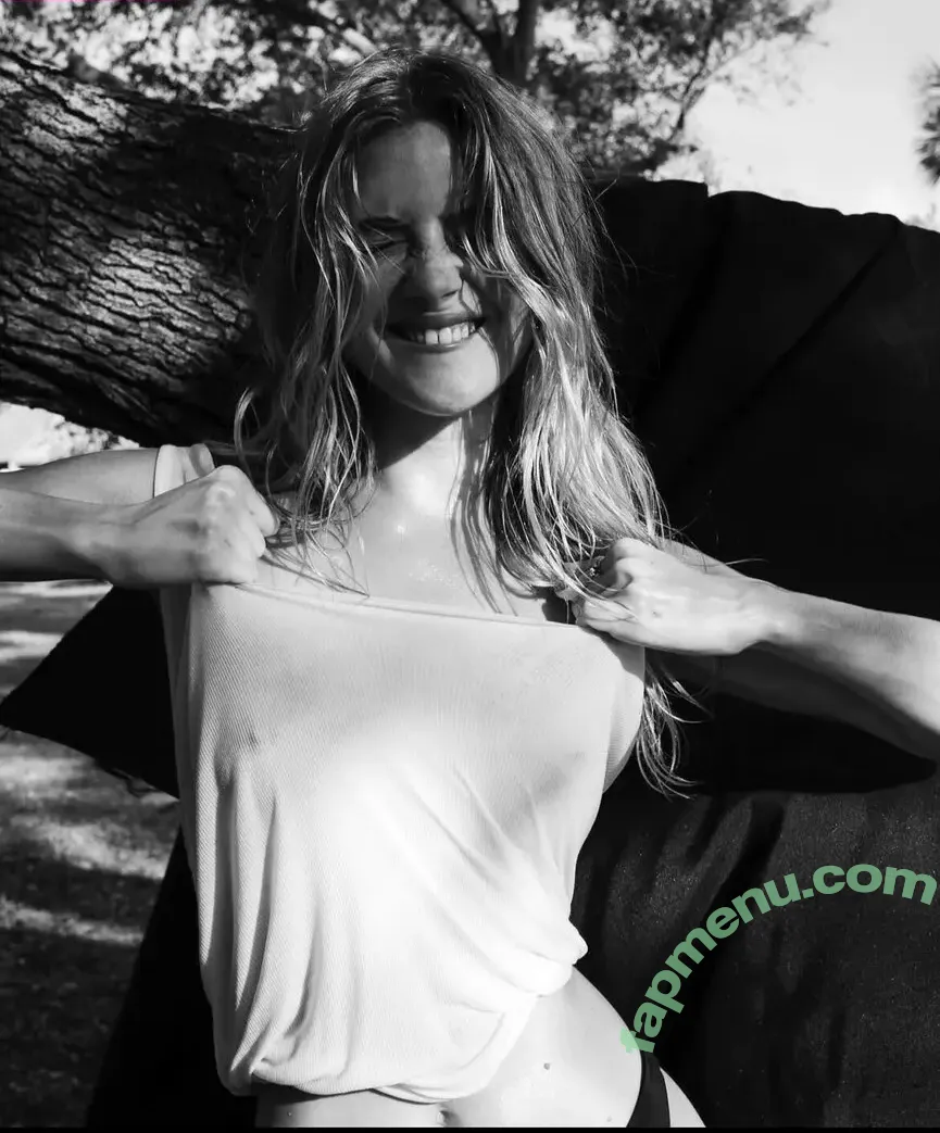 Leah Rose nude photo #0030 (leaahhrose)