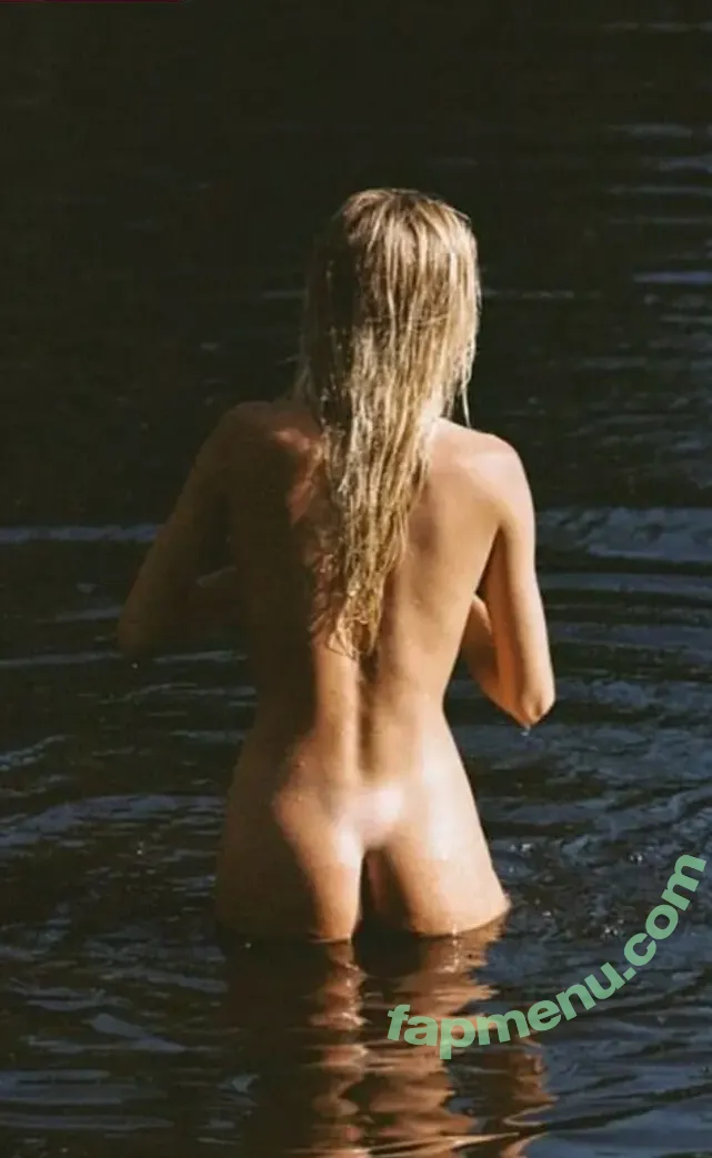 Leah Rose nude photo #0044 (leaahhrose)