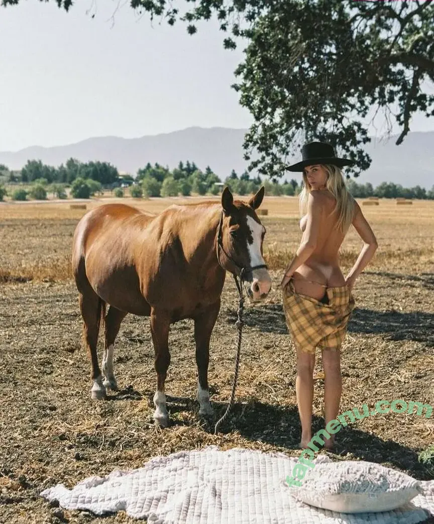 Leah Rose nude photo #0071 (leaahhrose)