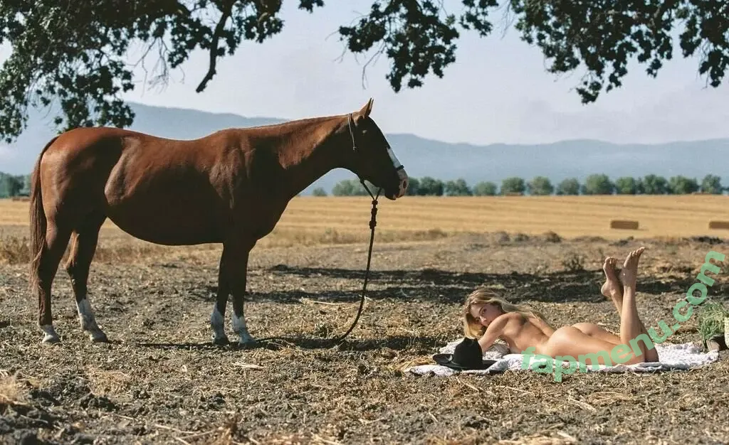 Leah Rose nude photo #0083 (leaahhrose)