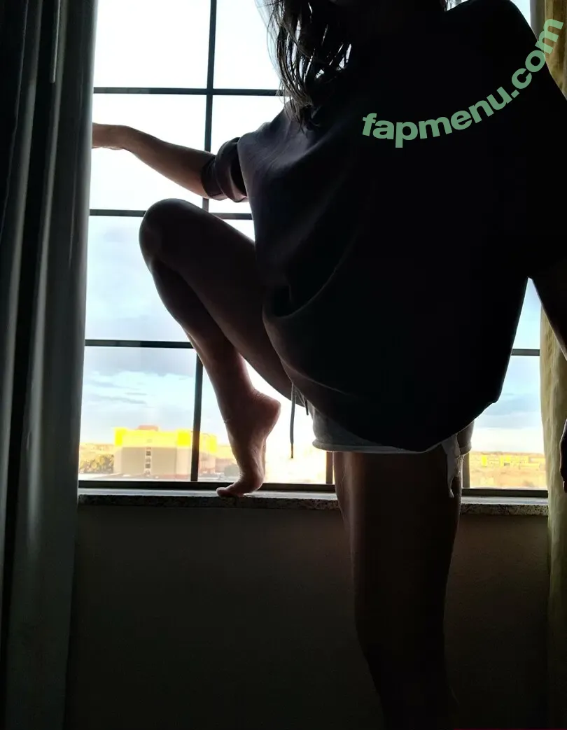 leahdavisonme nude photo #0045 (leahdavisonme)