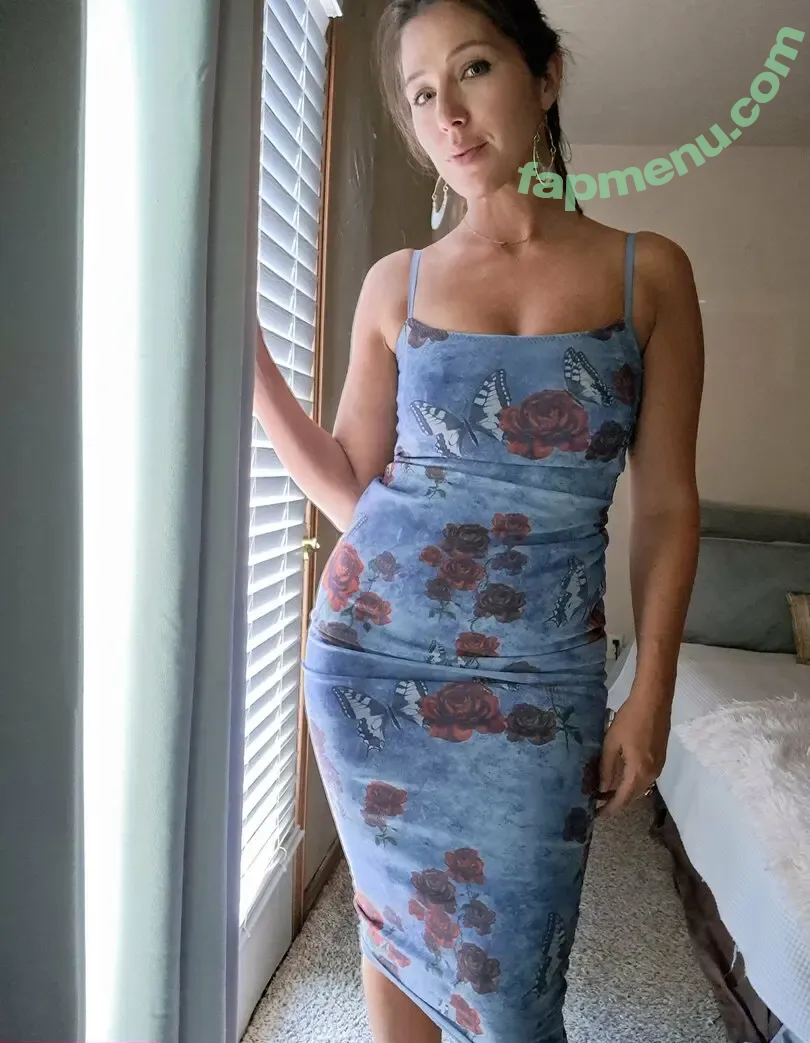 leahdavisonme nude photo #0112 (leaeatsalot)
