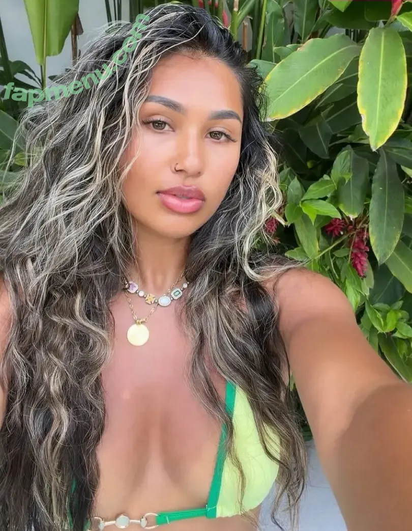 leahhalton_ nude photo #0201 (Leahhalton)