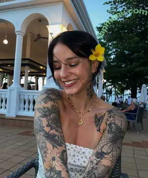 Leahmsharp / Amateur Tattooed Fit Teen / Leesharpyx nude photo #0012