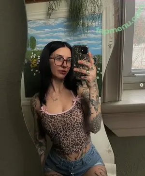 Leahmsharp / Amateur Tattooed Fit Teen / Leesharpyx nude photo #0016