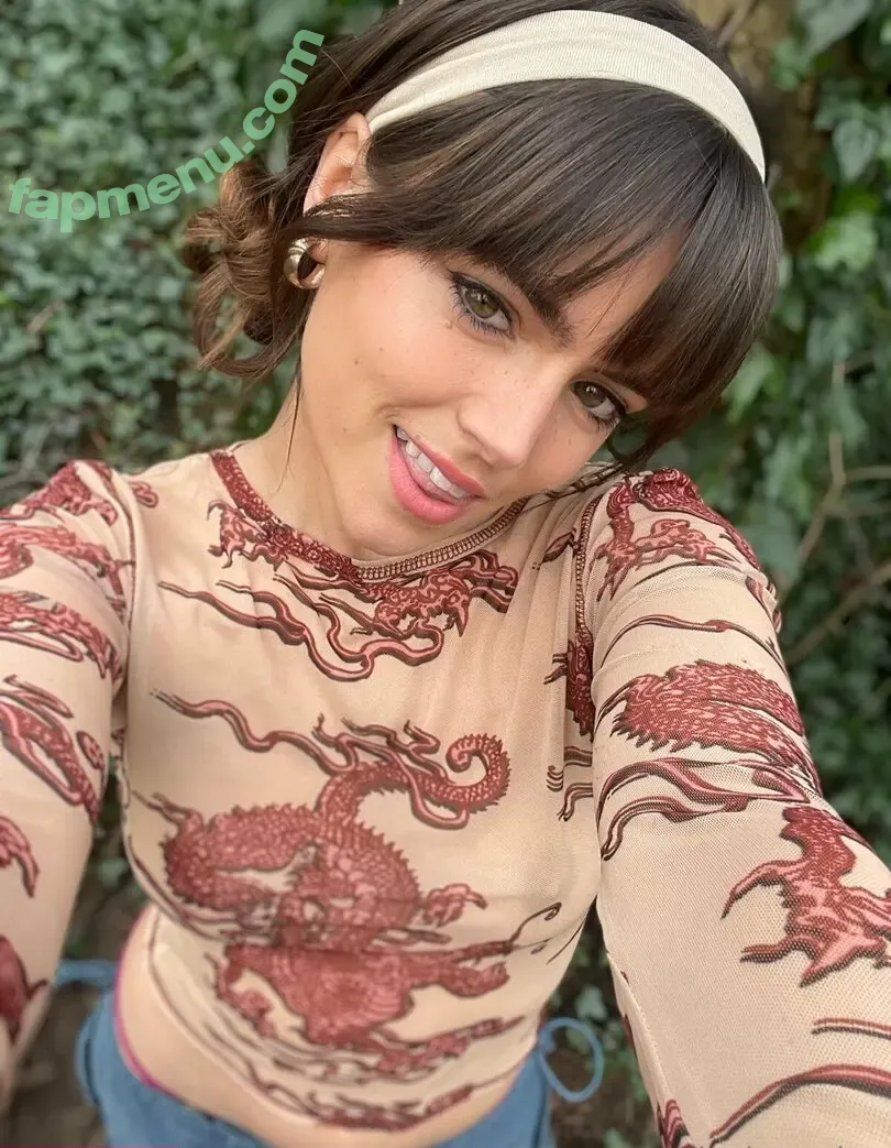 leahrayplus nude photo #0005 (leahrayafc)