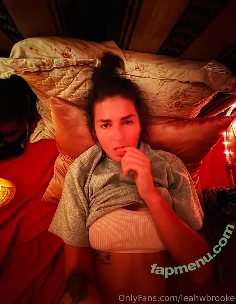 leahwbrooke nude photo #0018 (leahwbrooke)