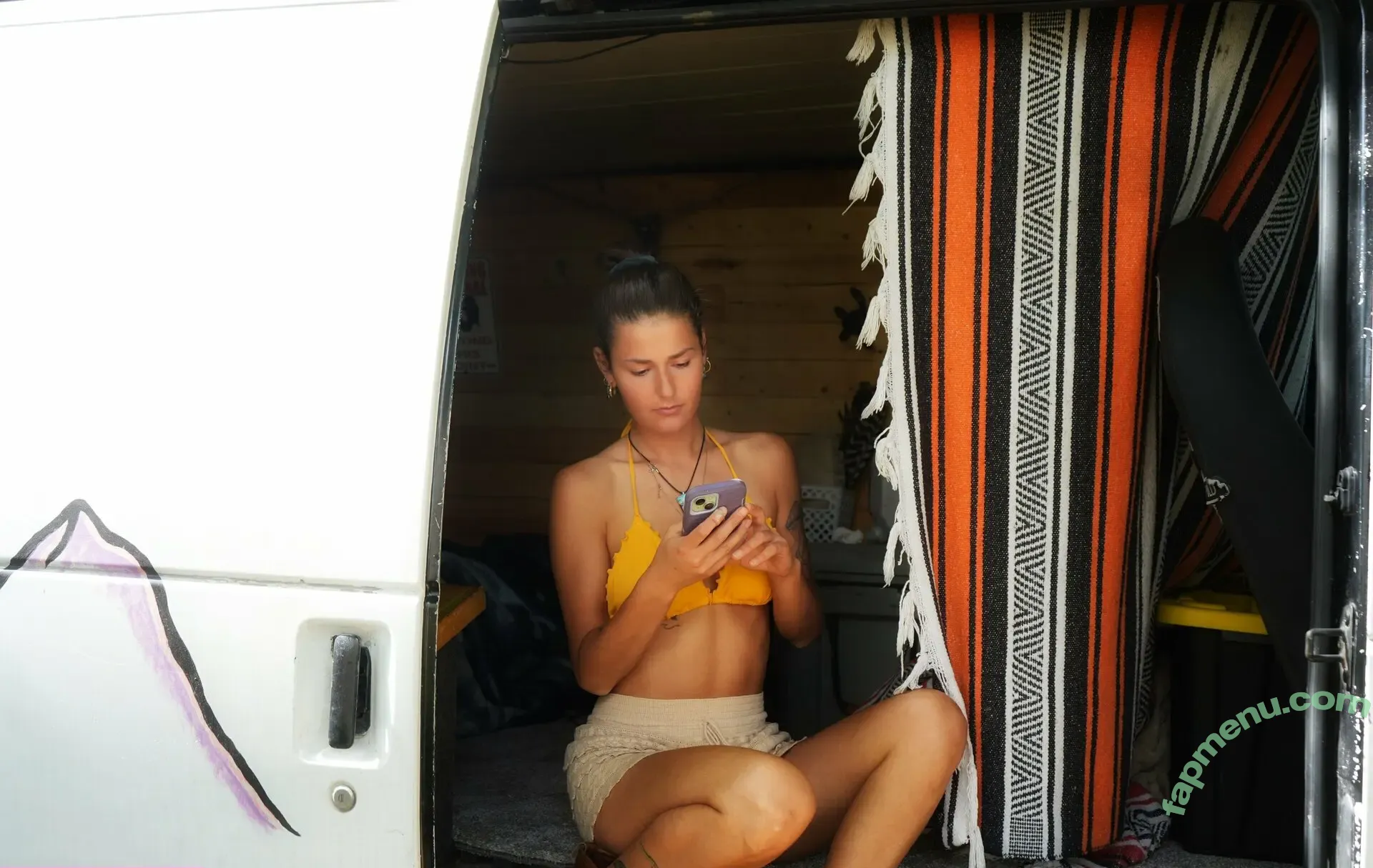 leahwbrooke nude photo #0023 (leahwbrooke)