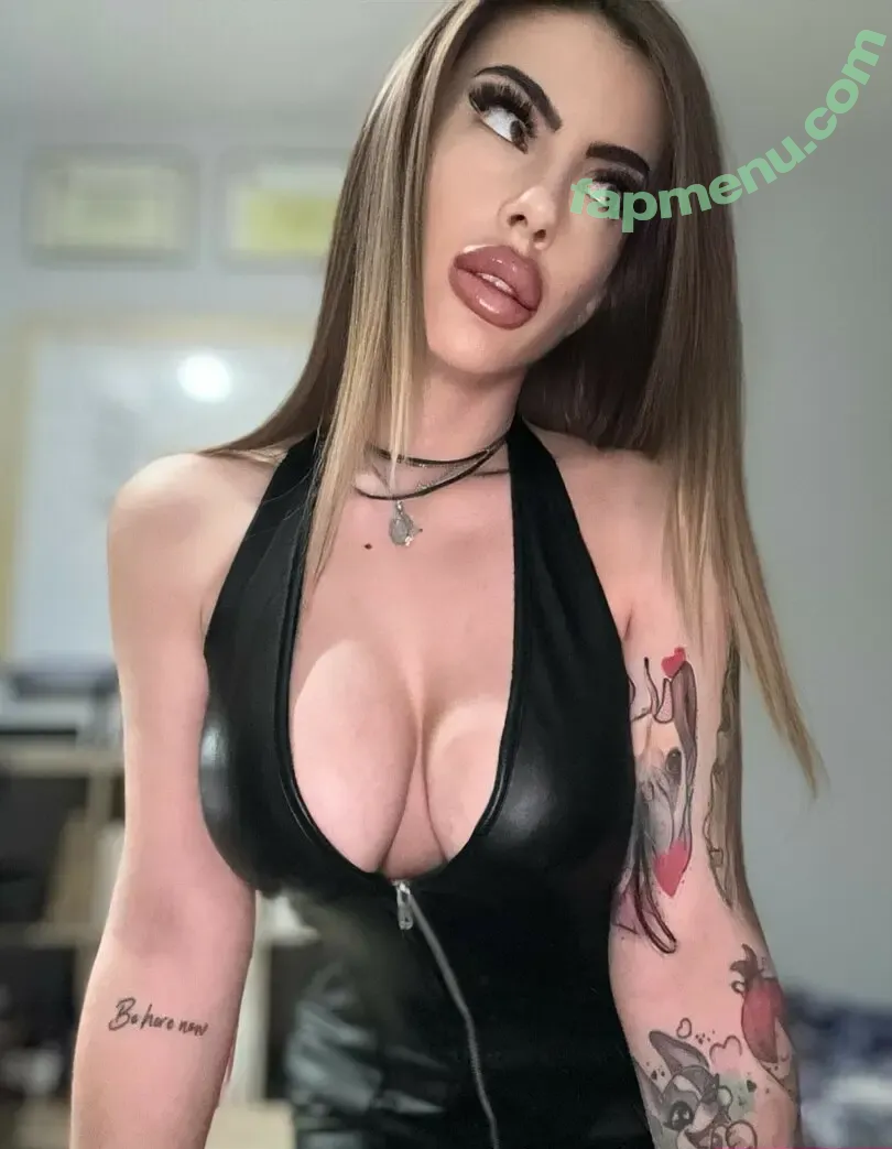 leahxtravis nude photo #0009 (NolaWars / hellomichu)