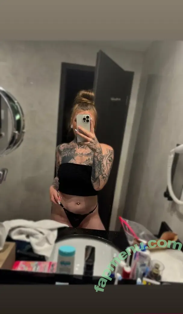 LeaMecklenburg nude photo #0030 (_leamecklenburg_)