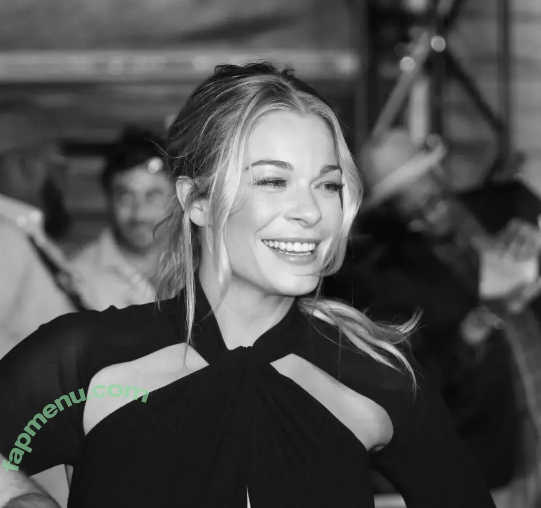 Leann Rimes nude photo #0298 (leannrimes)