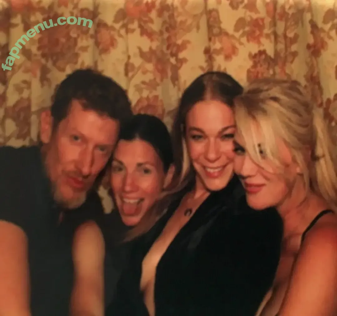 Leann Rimes nude photo #0303 (leannrimes)