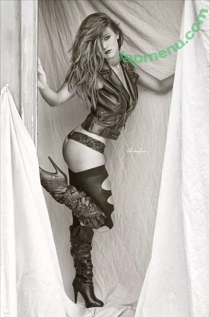 Leanna Decker nude photo #0224 (leanna_decker / leannadecker_ / officialleannadecker)