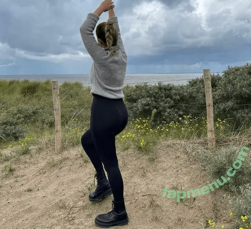 leasophie_official98 nude photo #0092 (leaa_sophiee98)