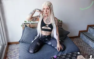 Leblanc nude photo #0005