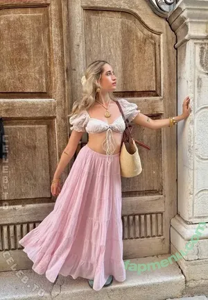 Ledlwedl nude photo #0013