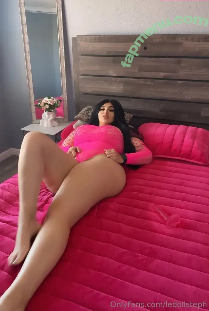 ledollsteph nude photo #0009 (ledollsteph)