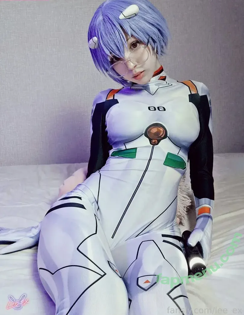 Lee_Ex nude photo #0131 (leeswiftauthor / lex-lee)