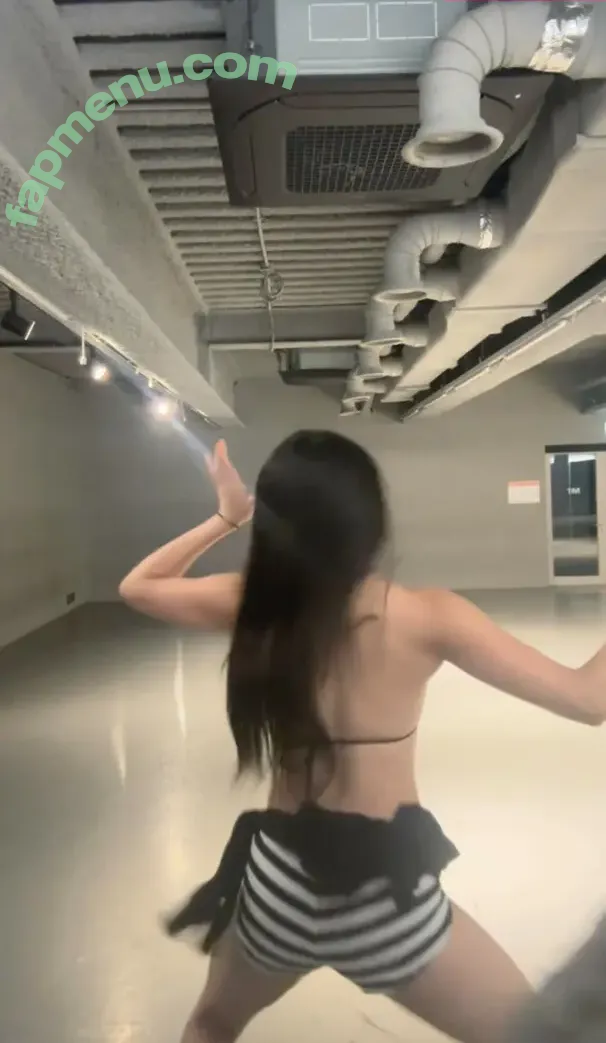 Lee Seoin nude photo #0142 (subak.ee)