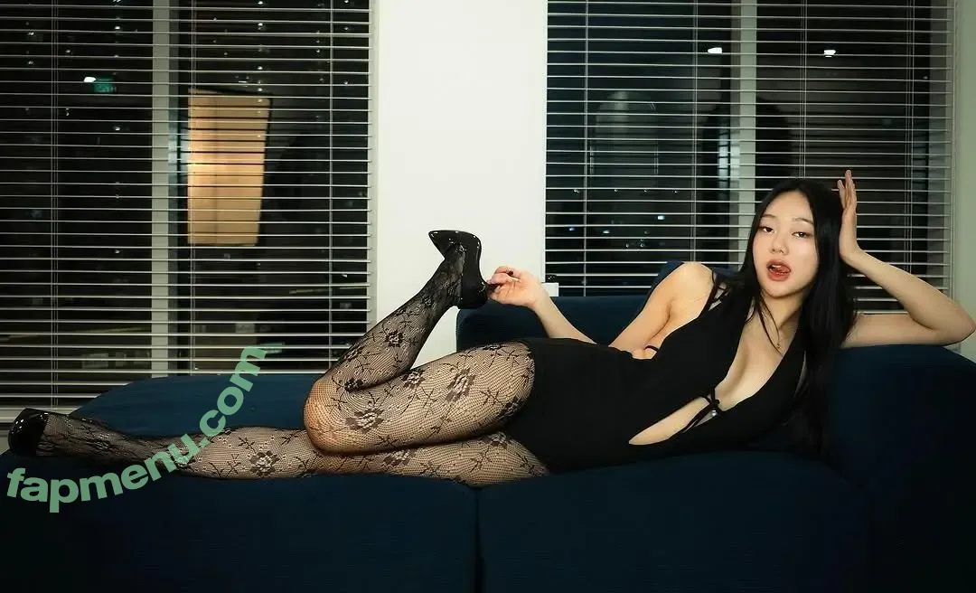 Lee Seoin nude photo #0148 (subak.ee)