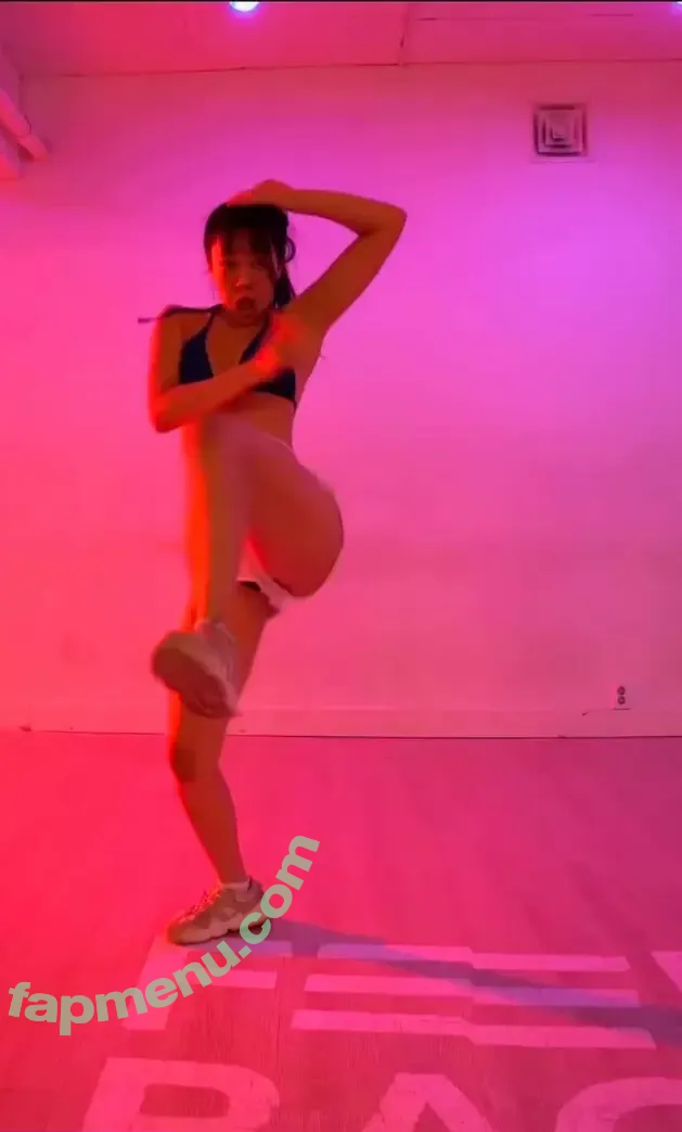 Lee Seoin nude photo #0202 (subak.ee)