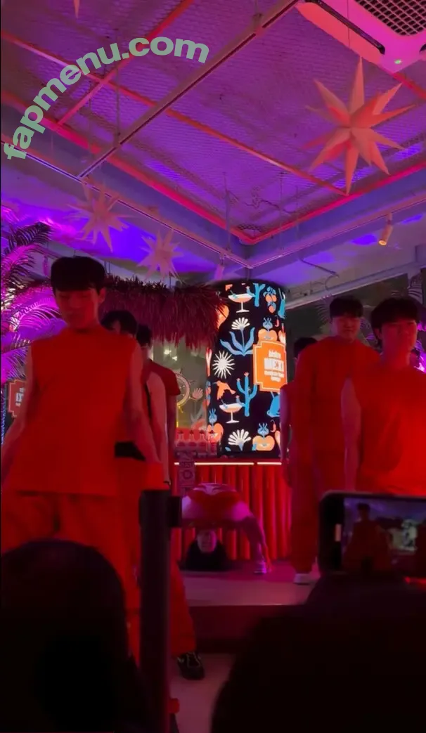 Lee Seoin nude photo #0277 (subak.ee)