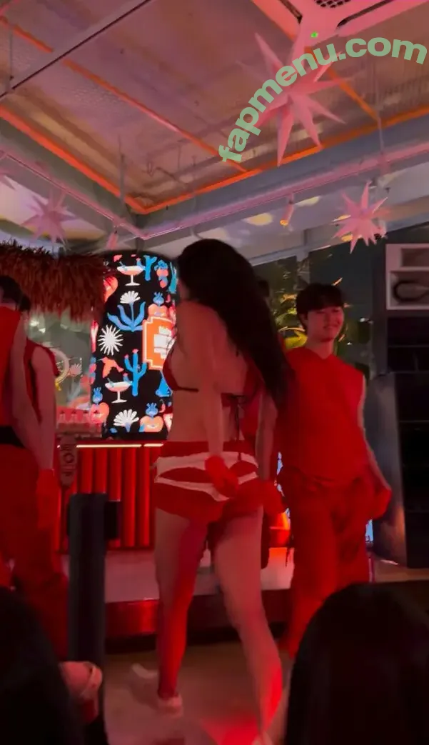 Lee Seoin nude photo #0279 (subak.ee)