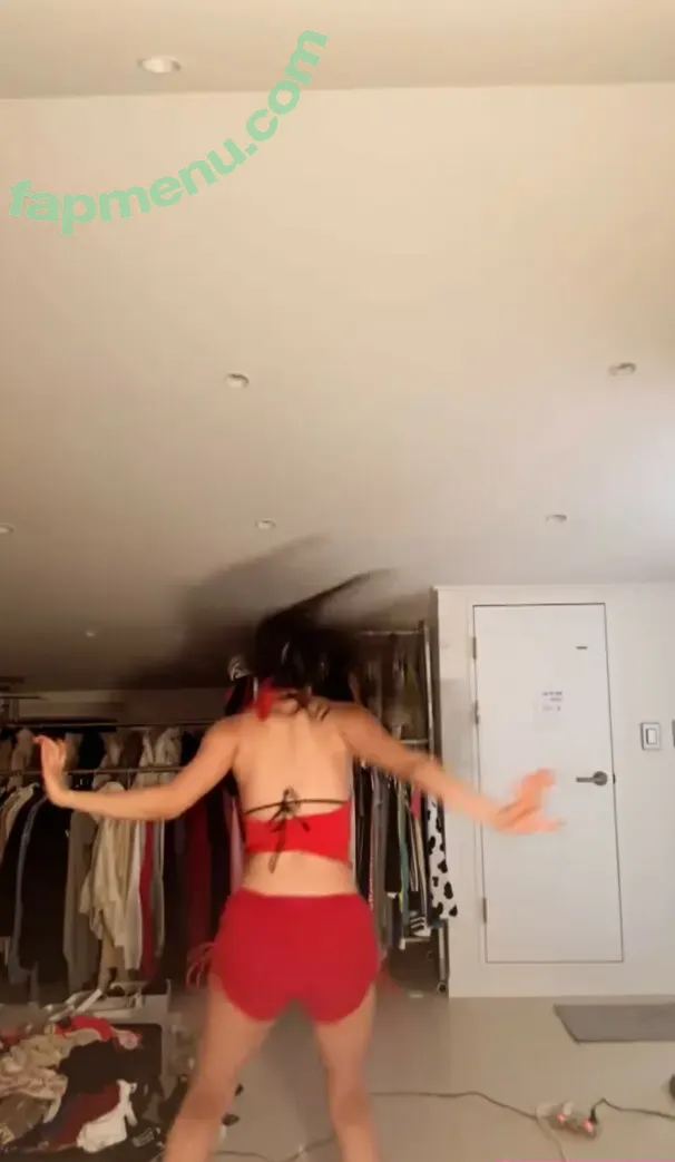 Lee Seoin nude photo #0282 (subak.ee)