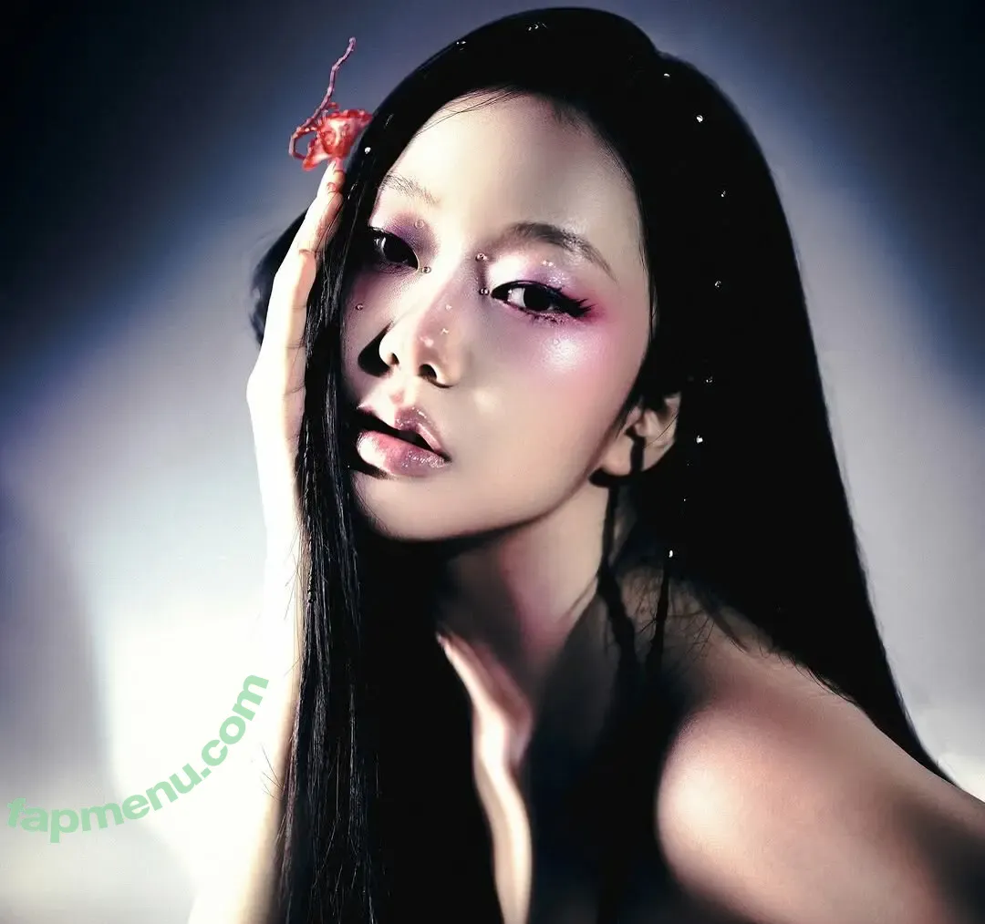 Lee Seoin nude photo #0291 (subak.ee)