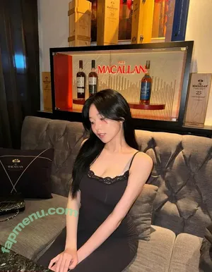 Lee Yeon Woo / yeonwooahh / yonu1201 / 이연우 | Yonu Kuro | yonu_kuro nude photo #0049