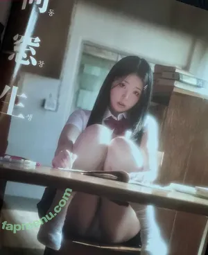 Lee Yeon Woo / yeonwooahh / yonu1201 / 이연우 | Yonu Kuro | yonu_kuro nude photo #0053