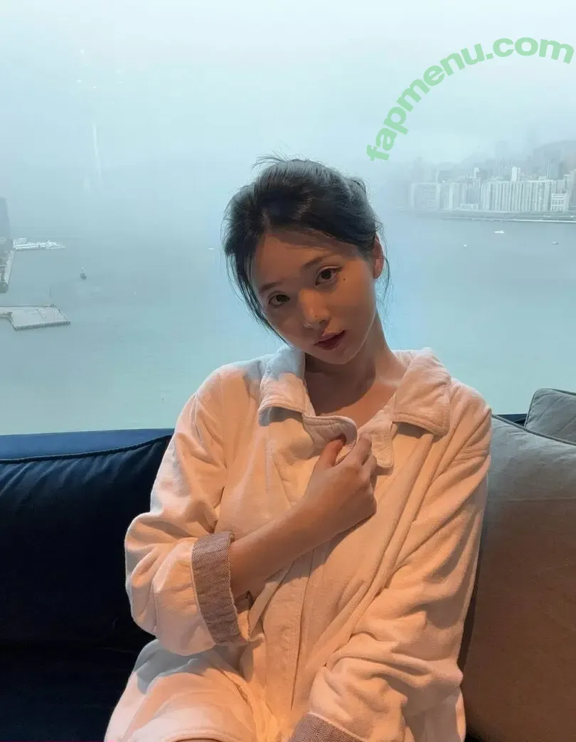Lee Yeonwoo nude photo #0397 (yeonwooahh / 이연우)