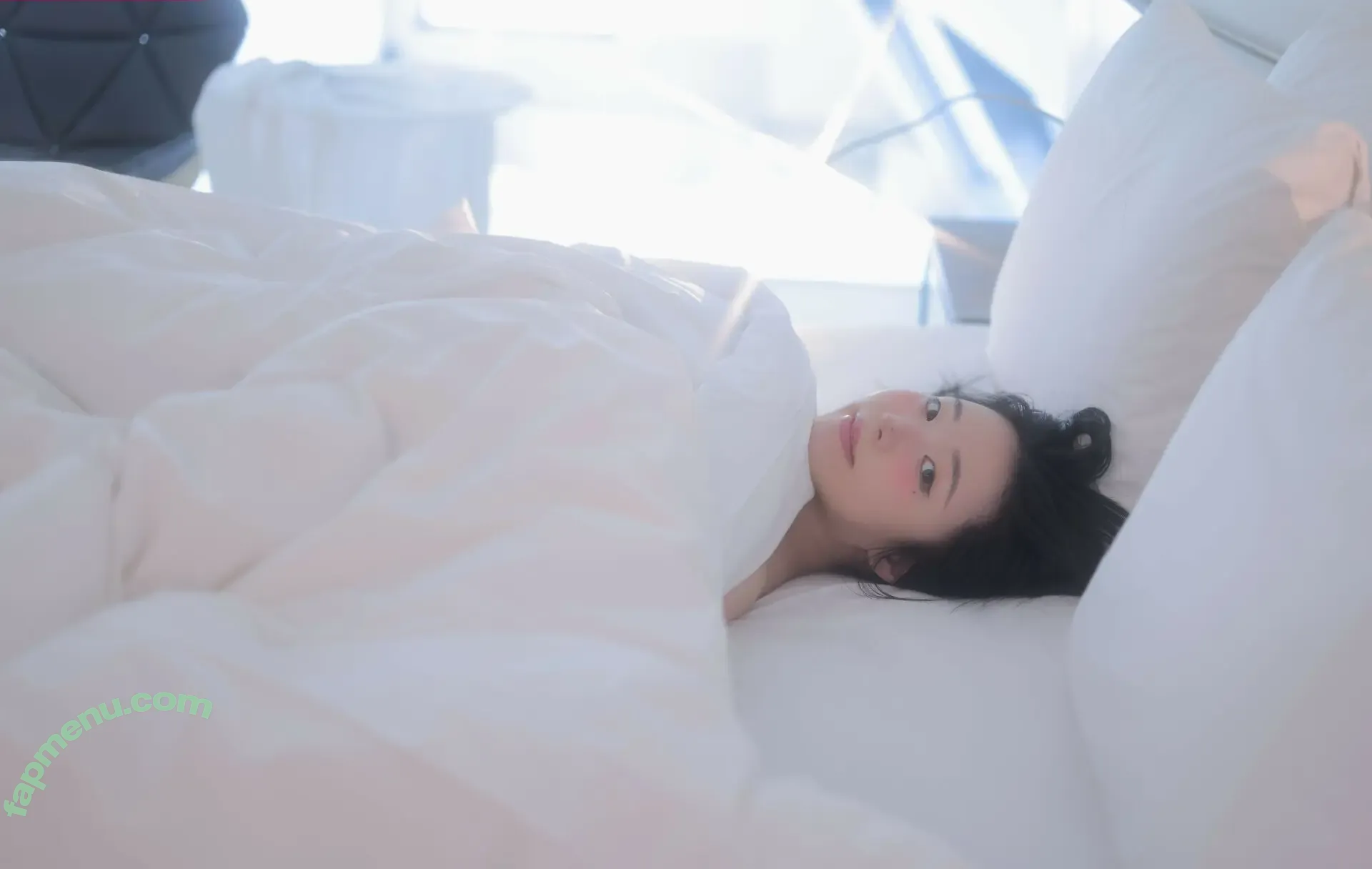 Lee Yeonwoo nude photo #0620 (yeonwooahh / 이연우)