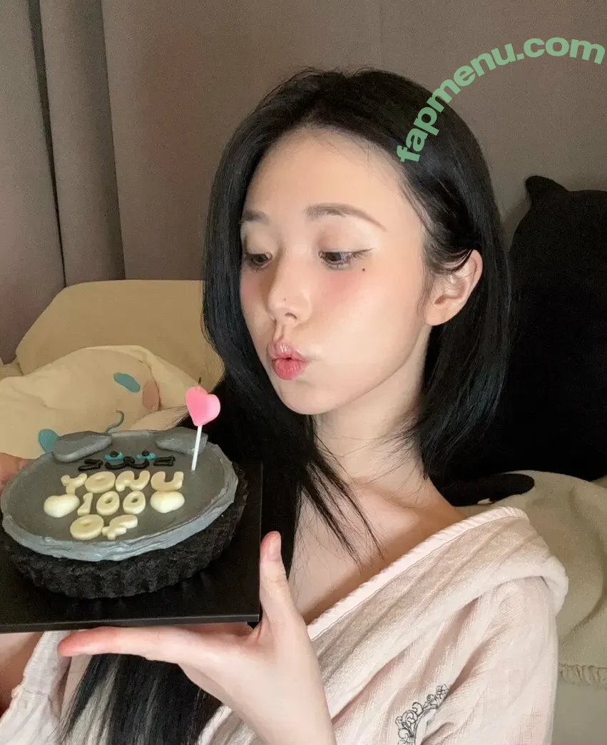 Lee Yeonwoo nude photo #0658 (yeonwooahh / 이연우)