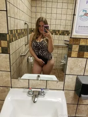 LeeAnne / Da1ryqueenoo1 / leeanne_ nude photo #0006