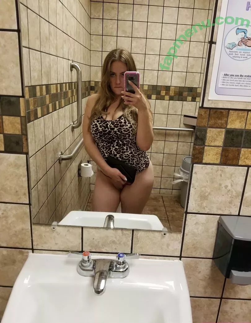 LeeAnne nude photo #0006 (Da1ryqueenoo1 / leeanne_)