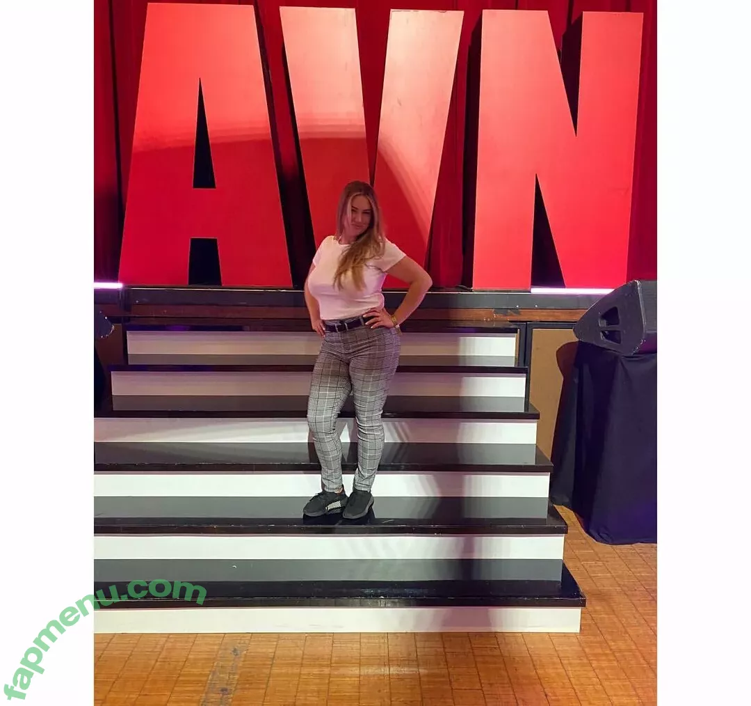 LeeAnne nude photo #0216 (Da1ryqueenoo1 / leeanne_)