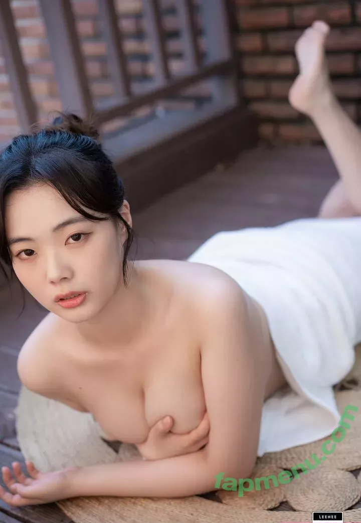 Leehee Roah nude photo #0068 (2roo_aa)