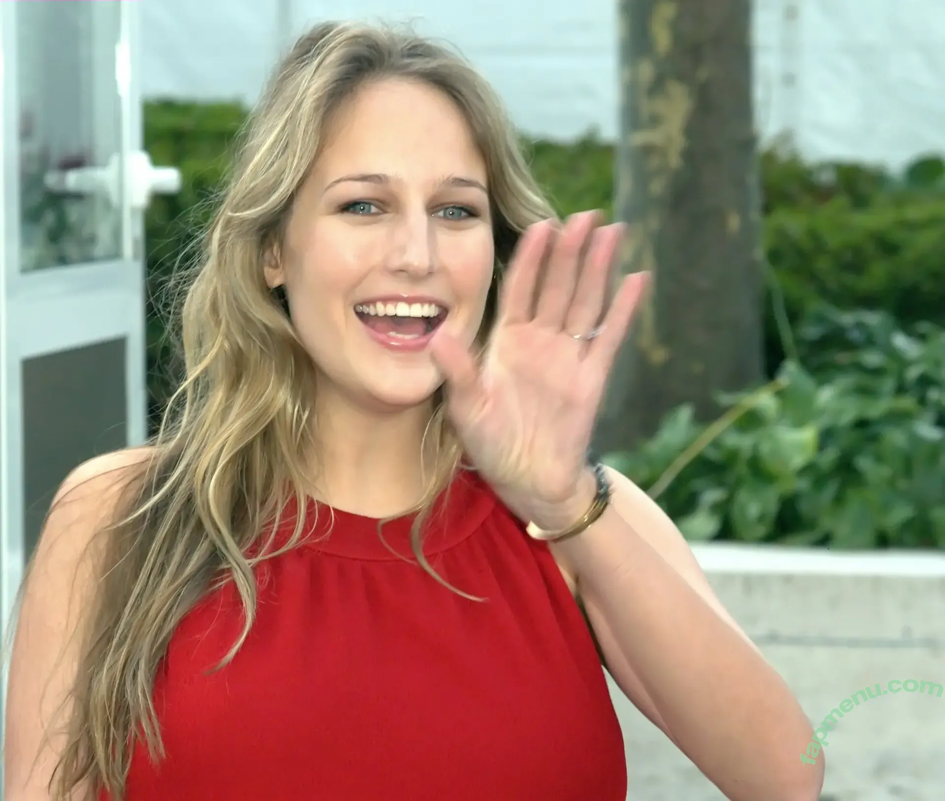 Leelee Sobieski nude photo #0236 (MissSobieski / leeleesobieskii)