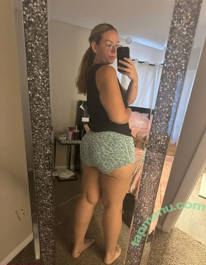 leeleexxxo nude photo #0087 (leeleexo__)