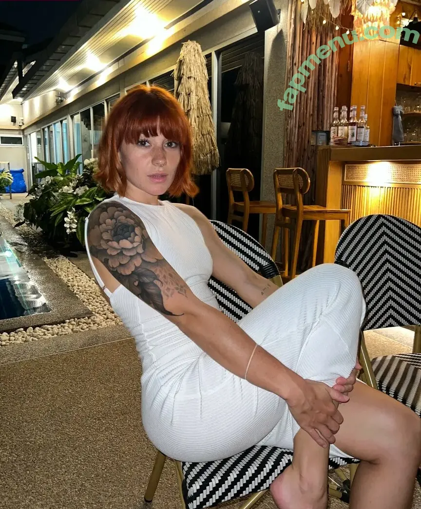 Leeloofit nude photo #0066 (Leeloofit)