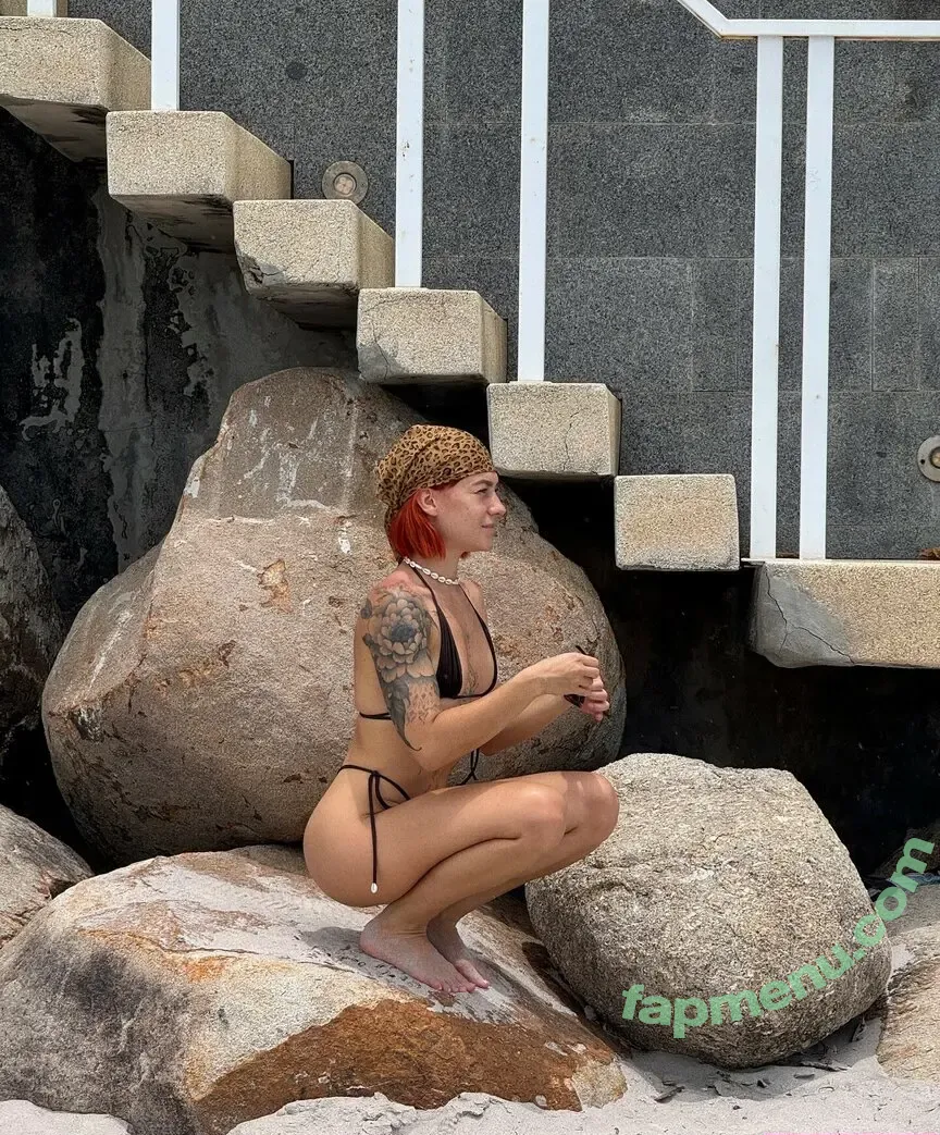 Leeloofit nude photo #0073 (Leeloofit)