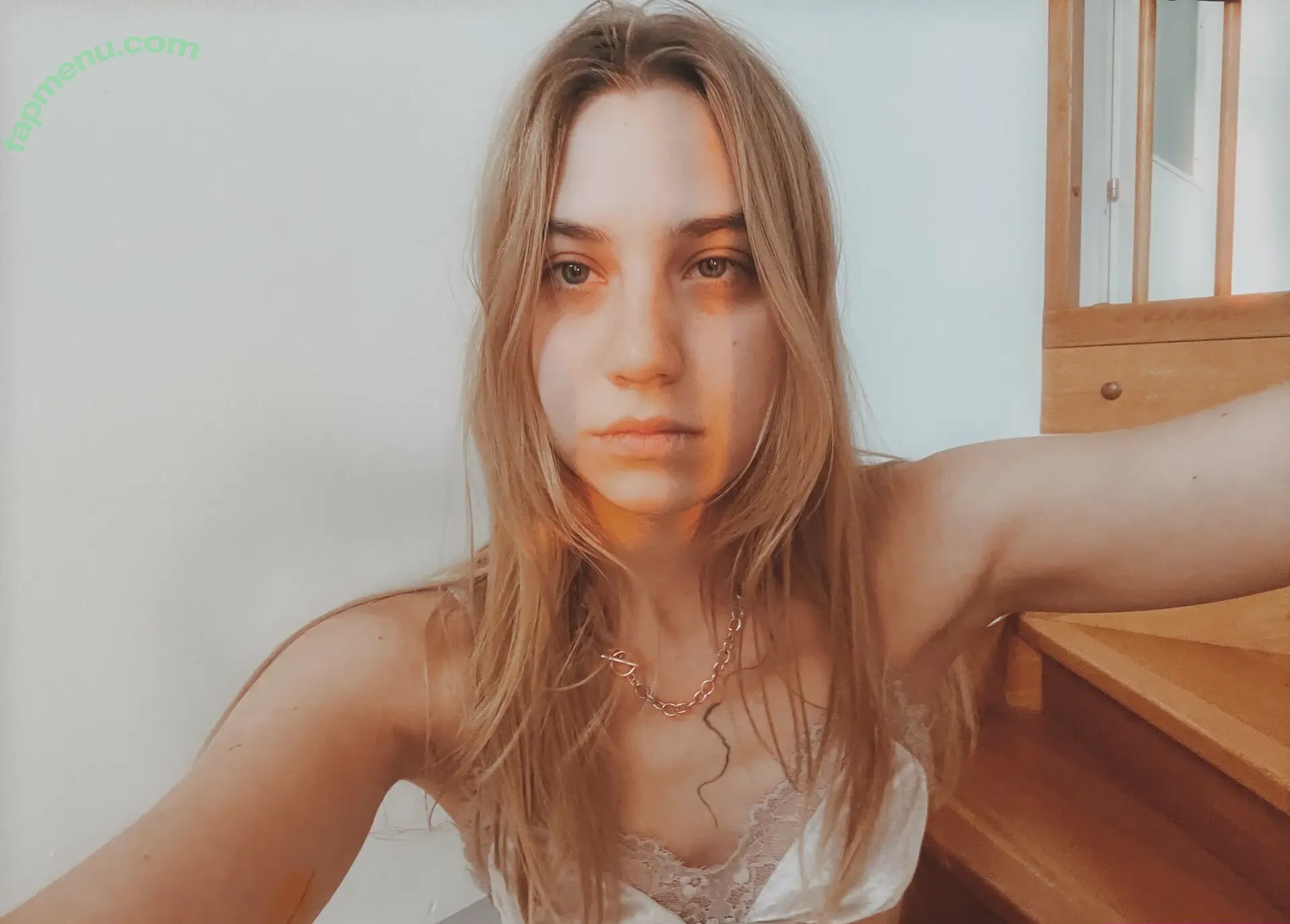 leevonie nude photo #0007 (leonievincent)
