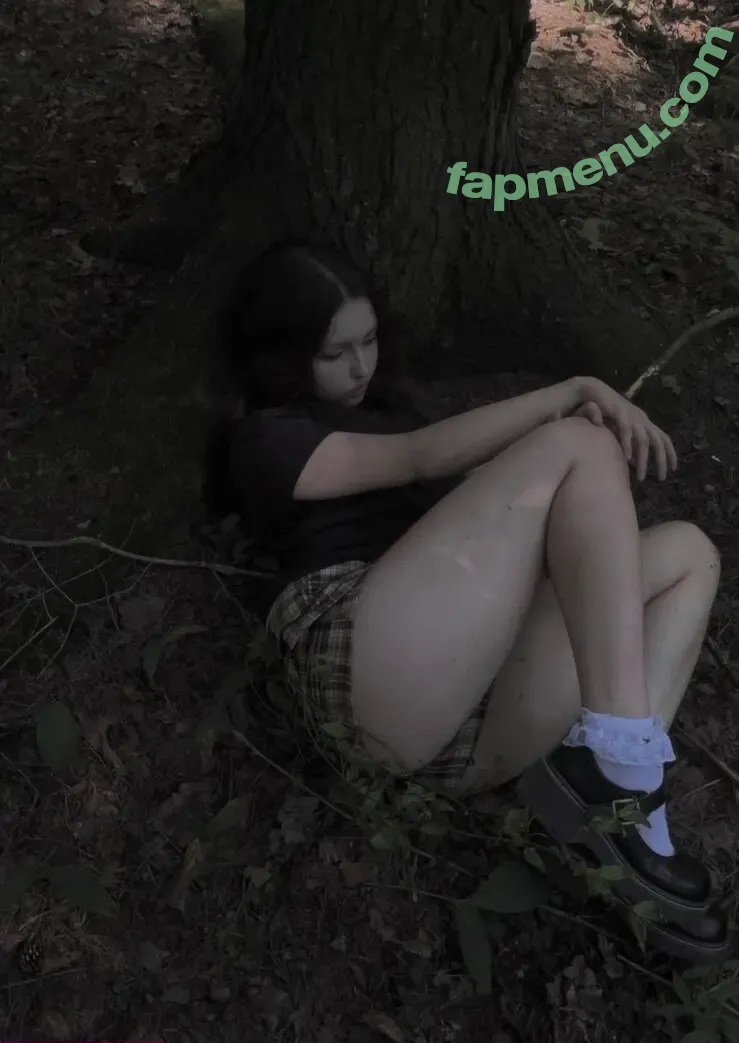 leffelbain nude photo #0104 (Faith / yensefelin07)