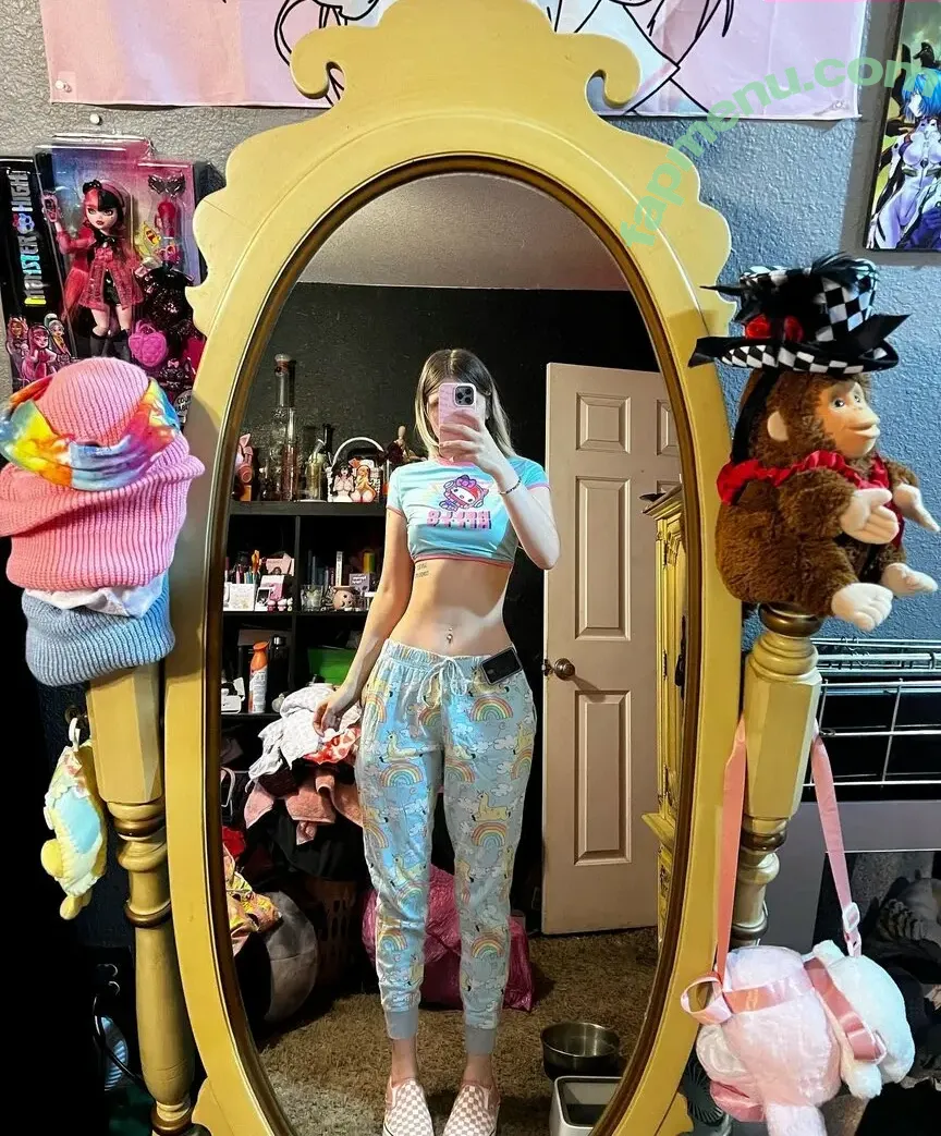 Left.fordread nude photo #0535 (left_for_dread)