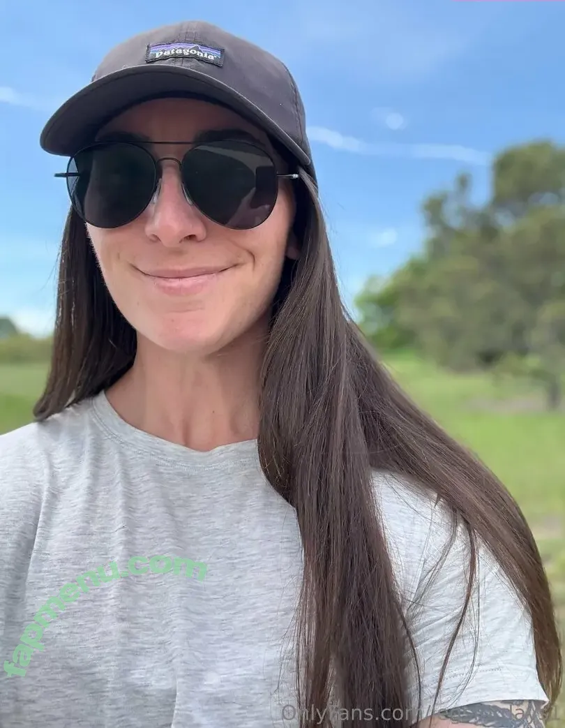 legsfordays1 nude photo #0110 (legsfordays1)