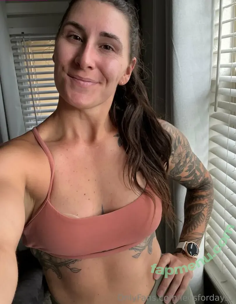 legsfordays1 nude photo #0124 (legsfordays1)