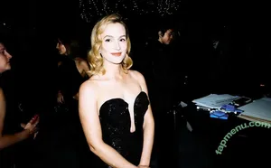 Leighton Meester / itsmeleighton nude photo #0093