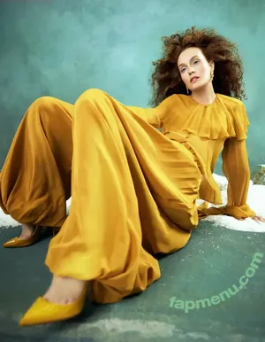 Leighton Meester / itsmeleighton nude photo #0116